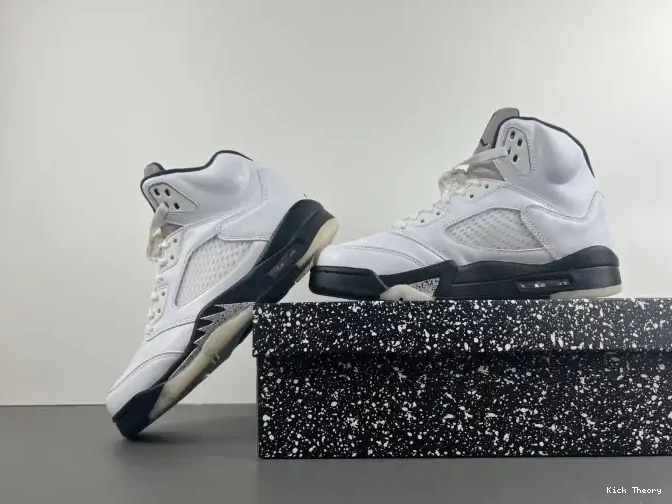 Kicked Out Shoe Store JORDAN BLACK' 5 'WHITE DD0587-110 AIR RETRO 0625
